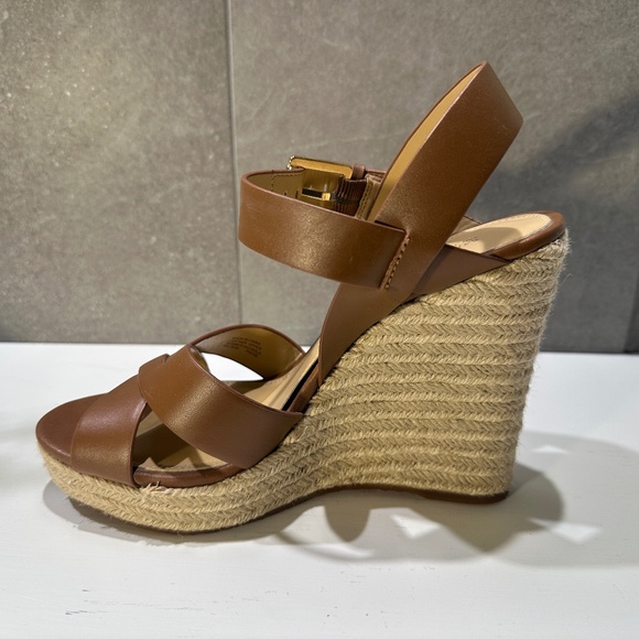 Michael Kors wedge sandal - Picture 1 of 7
